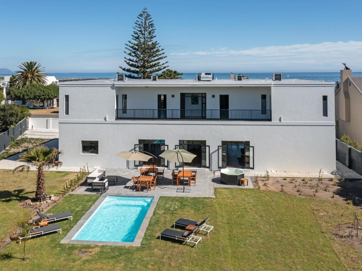 Glow Boutique Suites & Guesthouse Hermanus Exterior photo